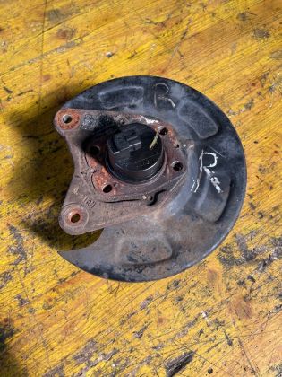 Picture of RADNARBE RADLAGER ANKERBLECH RECHTS HINTEN, HYUNDAI i10 1,1