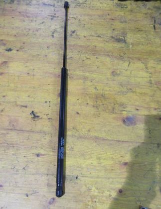 Picture of MOTORHAUBE DÄMPFER, HYUNDAI SONATA 2,4 (NF)