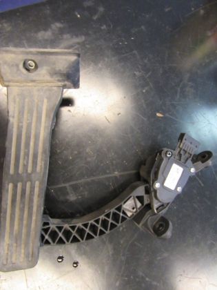 Bild von GASPEDAL, VELOSTER (FS)