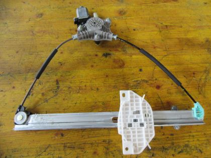 Picture of FENSTERHEBER ELEKTRISCH RECHTS VORNE, KIA RIO (YB)