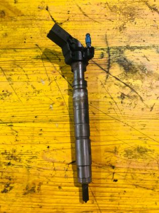 Picture of EINSPRITZDÜSE, KIA SORENTO (XM) 2,2 CRDi 4WD