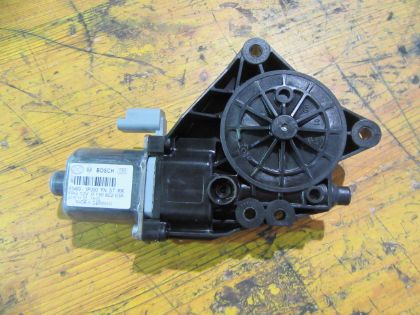 Picture of FENSTERHEBER MOTOR RECHTS HINTEN, HYUNDAI ix20