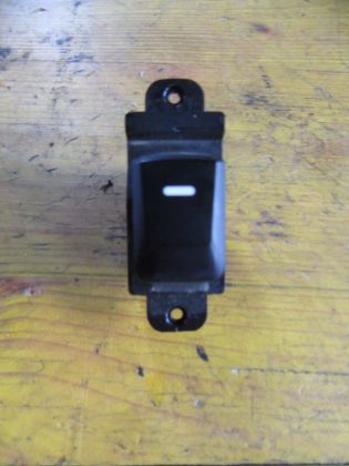 Bild von SCHALTER FENSTERHEBER RECHTS VORNE, KIA RIO (UB)