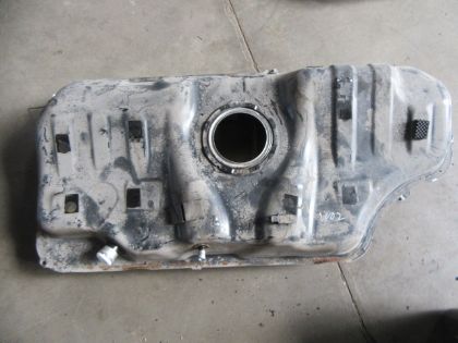 Picture of TANK, VELOSTER 11