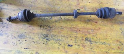 Picture of ANTRIEBSWELLE RECHTS, HYUNDAI COUPE 97