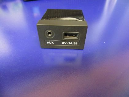 Picture of AUX iPOD/ USB ANSCHLUSS, VELOSTER (FS)