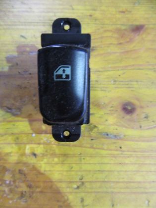 Picture of SCHALTER FENSTERHEBER LINKS HINTEN, HYUNDAI SONATA 2,4 (NF)