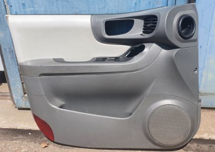 Picture of TÜRVERKLEIDUNG LINKS VORNE, HYUNDAI SANTA FE 2,0 4WD