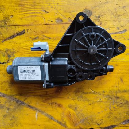 Picture of MOTOR FENSTERHEBER LINKS VORNE, I30 (FD)