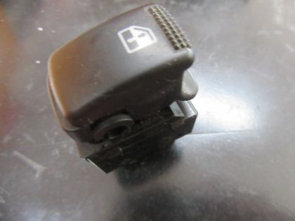 Bild von SCHALTER FENSTERHEBER ELEKTRISCH VORNE RECHTS, GETZ 1.5 CDRi