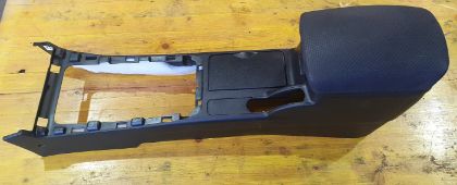 Picture of MITTELKONSOLE ARMLEHNE, HYUNDAI SONATA (NF)