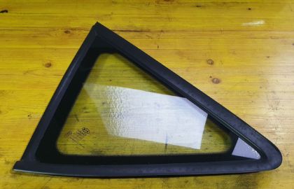 Picture of FIXELEMENT DREIECKSSCHEIBE LINKS HINTEN, CEED 1,6 CRDi (ED)