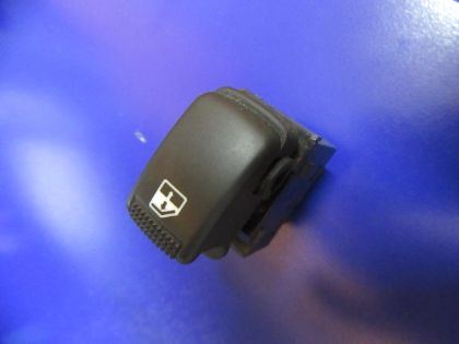 Picture of SCHALTER FENSTERHEBER RECHTS VORNE, GETZ 1.1 GL