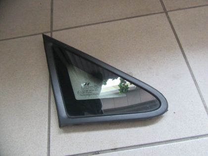 Picture of DREIECKSSCHEIBE RECHTS VORNE, HYUNDAI H-1
