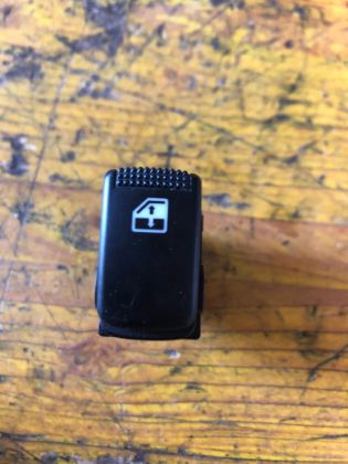 Picture of SCHALTER FENSTERHEBER, KIA CARENS CRDi