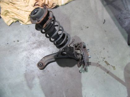 Picture of ACHSSCHENKEL FEDERBEIN STOSSDÄMPFER RADNARBE QUERLENKER RECHTS VORNE, HYUNDAI GETZ 1,5