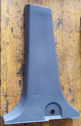 Bild von B-SÄULE LINKS UNTEN, HYUNDAI SANTA FE 2,0 4WD