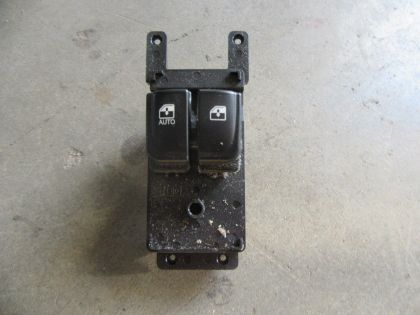 Bild von ELEKTRISCHER FENSTERHEBER HAUPT LINKS VORNE, HYUNDAI i20 (PB)