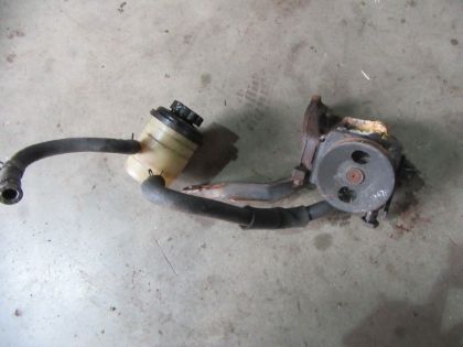 Bild von PUMPE & BEHÄLTER SERVOLENKUNG, GETZ 1.5 CDRi