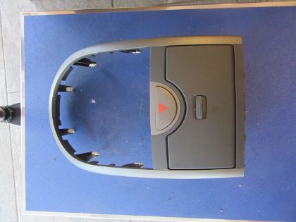 Picture of VERKLEIDUNG ARMATURENBRETT MITTE inkl. WARNBLINKANLAGE, KIA SOUL