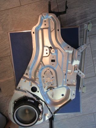 Bild von FENSTERHEBER ELEKTRISCH inkl. LAUTSPRECHER LINKS VORNE, KIA SOUL 08