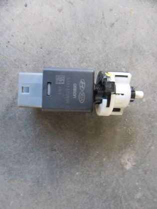 Picture of BREMSLICHTSCHALTER, HYUNDAI i30 GD 1.6 CRDi