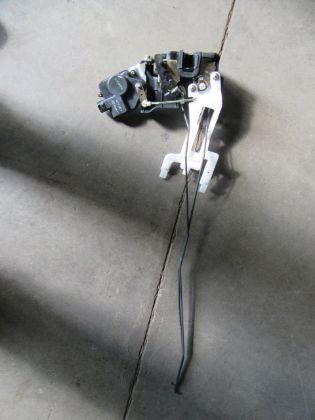 Bild von VERRIEGELUNG TÜR LINKS HINTEN, HYUNDAI SANTA FE 2,7 V6 4WD