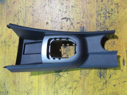 Picture of VERKLEIDUNG MITTELKONSOLOE OBEN, KIA RIO (UB)