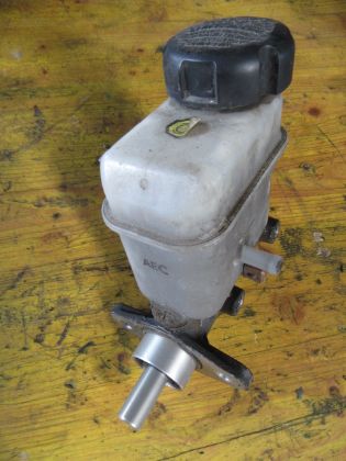 Bild von HAUPTBREMSZYLINDER, HYUNDAI SONATA 2,4