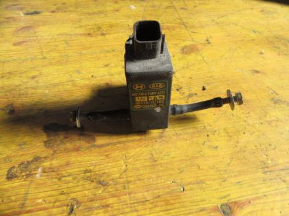 Picture of MOTOR & PUMPE SCHEIBENWASCHANLAGE, HYUNDAI ACCENT (MC) 1,4