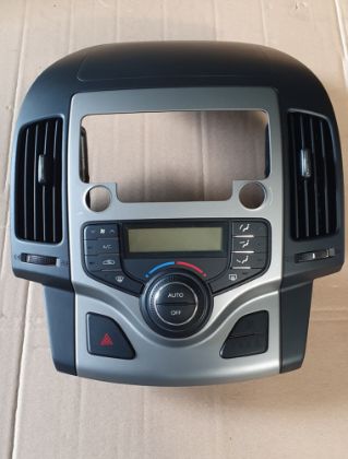 Picture of VERKLEIDUNG MITTE inkl. LUFTDÜSEN, HYUNDAI i30 (FD)