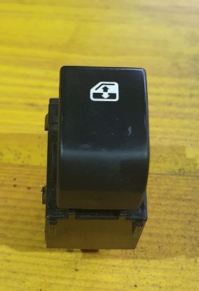 Bild von SCHALTER FENSTERHEBER RECHTS VORNE, CEED 1,6 CRDi (ED)