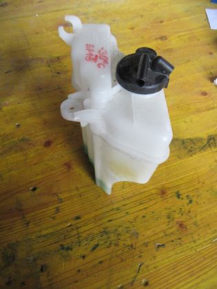 Picture of KÜHLER AUSGLEICHSBEHÄLTER, HYUNDAI i10 1,0 (IA)