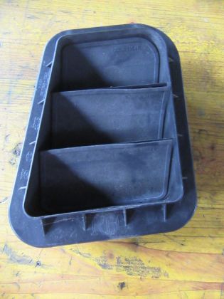 Picture of ZWANGSENTLÜFTUNG GITTER LUFT RECHTS HINTEN, HYUNDAI i30 (GD)