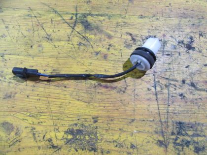 Bild von SENSOR SCHEIBENWASCHANLAGE FLÜSSIGKEITSSTAND, KIA SORENTO (XM) 2,2 CRDi 4WD