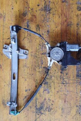 Picture of FENSTERHEBER ELEKTRISCH LINKS VORNE, KIA RIO 1,2 (UB)