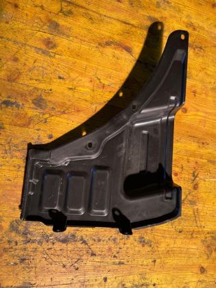 Picture of ABDECKUNG EINSATZ WOOFER, HYUNDAI ix35 2WD