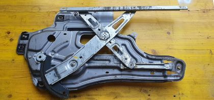 Picture of ELEKTRISCHER FENSTERHEBER LINKS VORNE, HYUNDAI SANTA FE 2,0 4WD