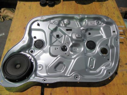 Picture of FENSTERHEBER ELEKTRISCH inkl. LAUTSPRECHER RECHTS VORNE, KIA CEED (ED) 1,4