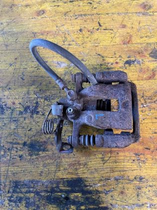 Bild von BREMSSATTEL LINKS HINTEN, KIA RIO 1,2 (UB)