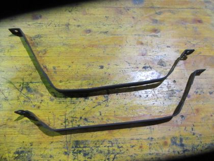 Bild von TANKBAND LINKS & RECHTS, HYUNDAI ix35 2WD