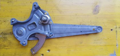 Picture of FENSTERHEBER MANUELL RECHTS HINTEN, HYUNDAI i20 1,2