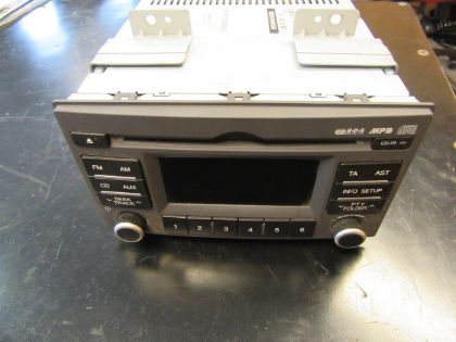 Bild von RADIO, KIA RIO (JB)