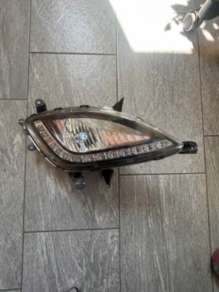 Bild von HYUNDAI I20 (PB) NEBELSCHEINWERFER MIT LED RECHTS EIN HALTER GEBROCHEN