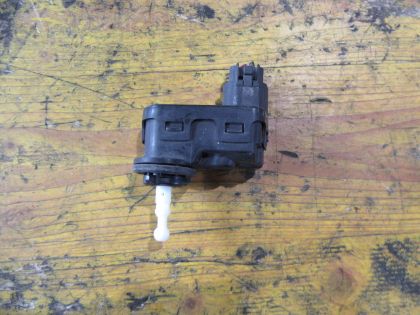 Picture of SCHEINWERFER STELLMOTOR, KIA CARNIVAL I 2,9 CRDI