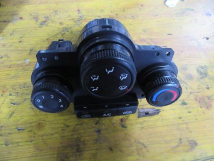 Bild von STEUERUNG HEIZUNG / KLIMA, KIA CARENS II (FC)