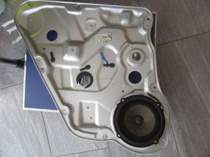 Picture of FENSTERHEBER MANUELL inkl. LAUTSPRECHER LINKS HINTEN, KIA CEED 10