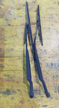 Bild von SET SCHEIBENWISCHER FAHRER & BEIFAHRER, HYUNDAI ACCENT 1,3