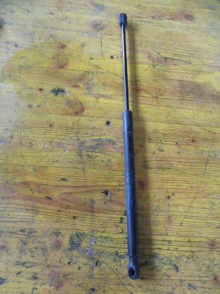 Picture of DÄMPFER GASFEDER HECKKLAPPE LINKS, HYUNDAI i30 (GD)