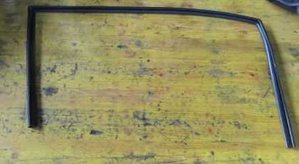 Bild von DICHTGUMMI SEITENSCHEIBE RECHTS VORNE, KIA RIO (UB)